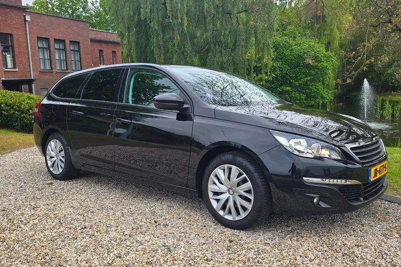Peugeot 308 (2015)