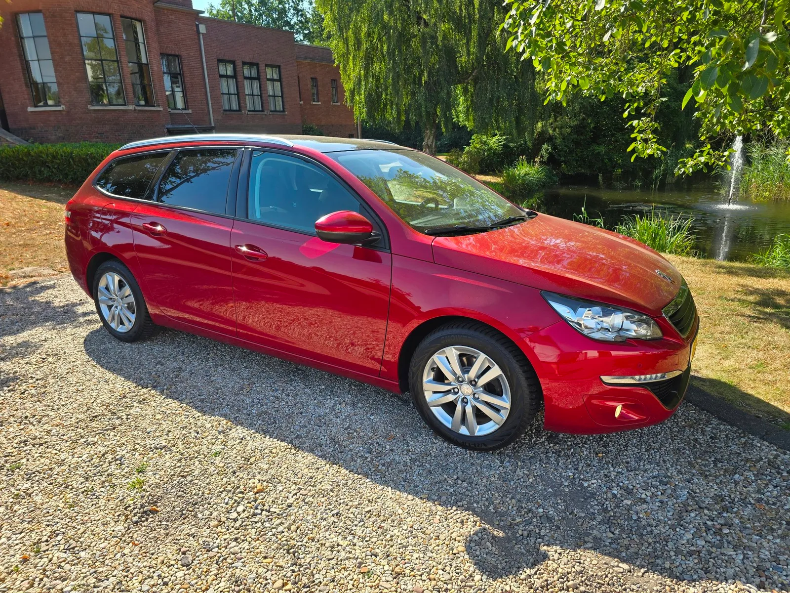 Peugeot 308 (2018) — foto 1