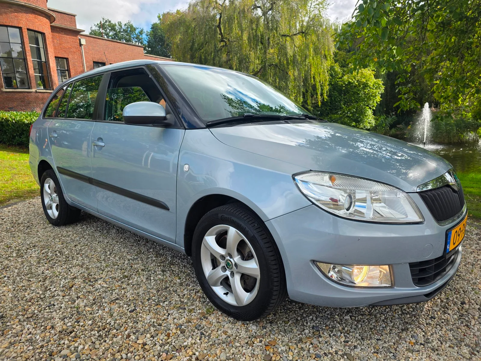 Škoda Fabia (2011) — foto 1