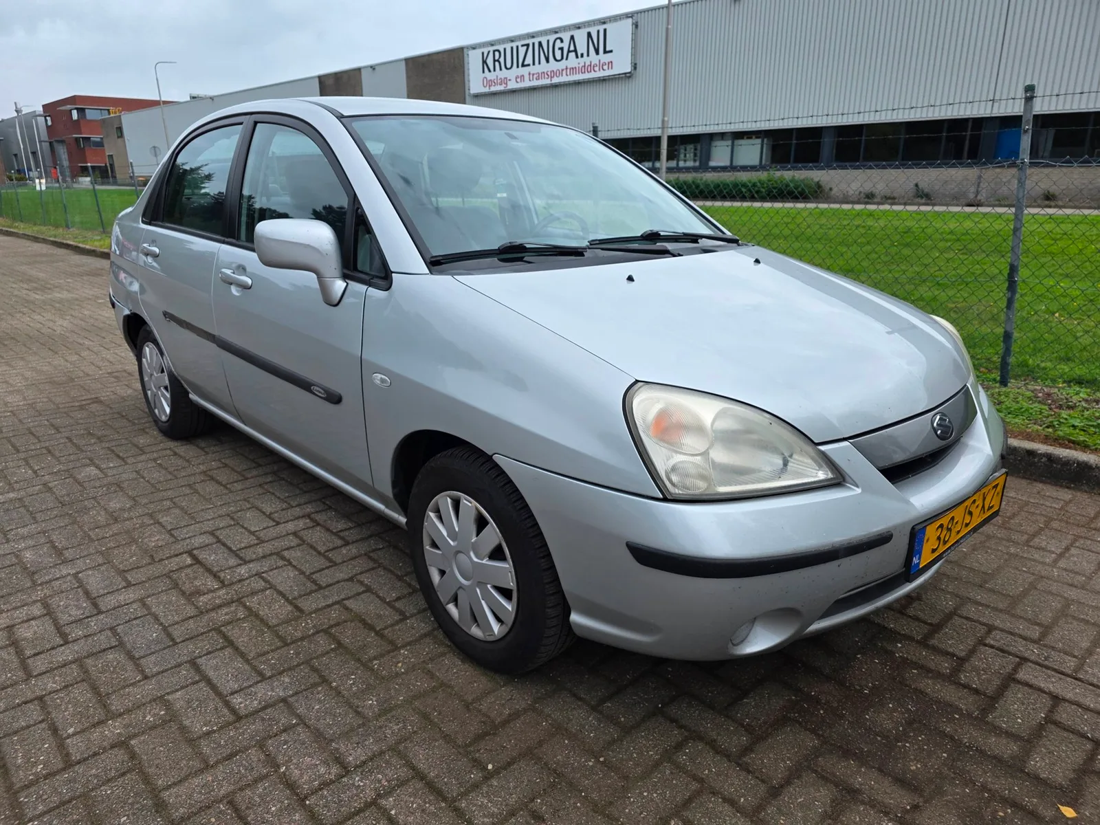 Suzuki Liana (2002) — foto 1