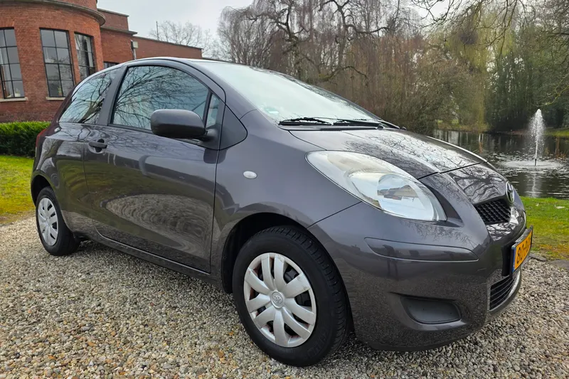 Toyota Yaris (2011)