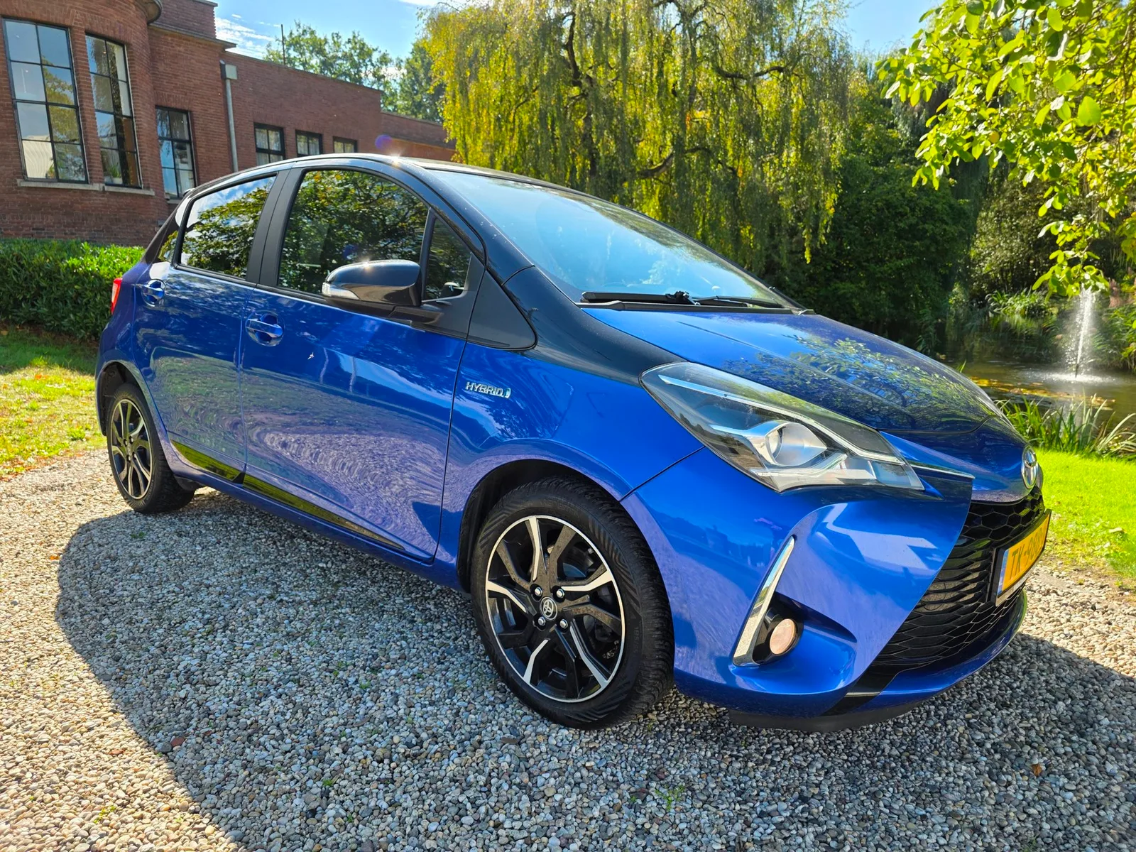 Toyota Yaris (2018) — foto 1