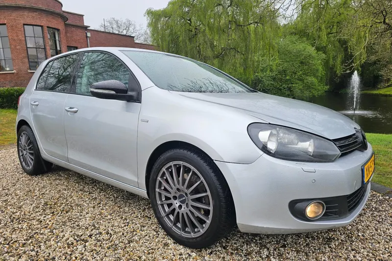 Volkswagen Golf (2012)