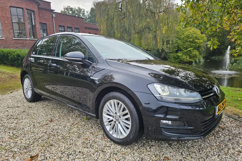 Volkswagen Golf (2014)