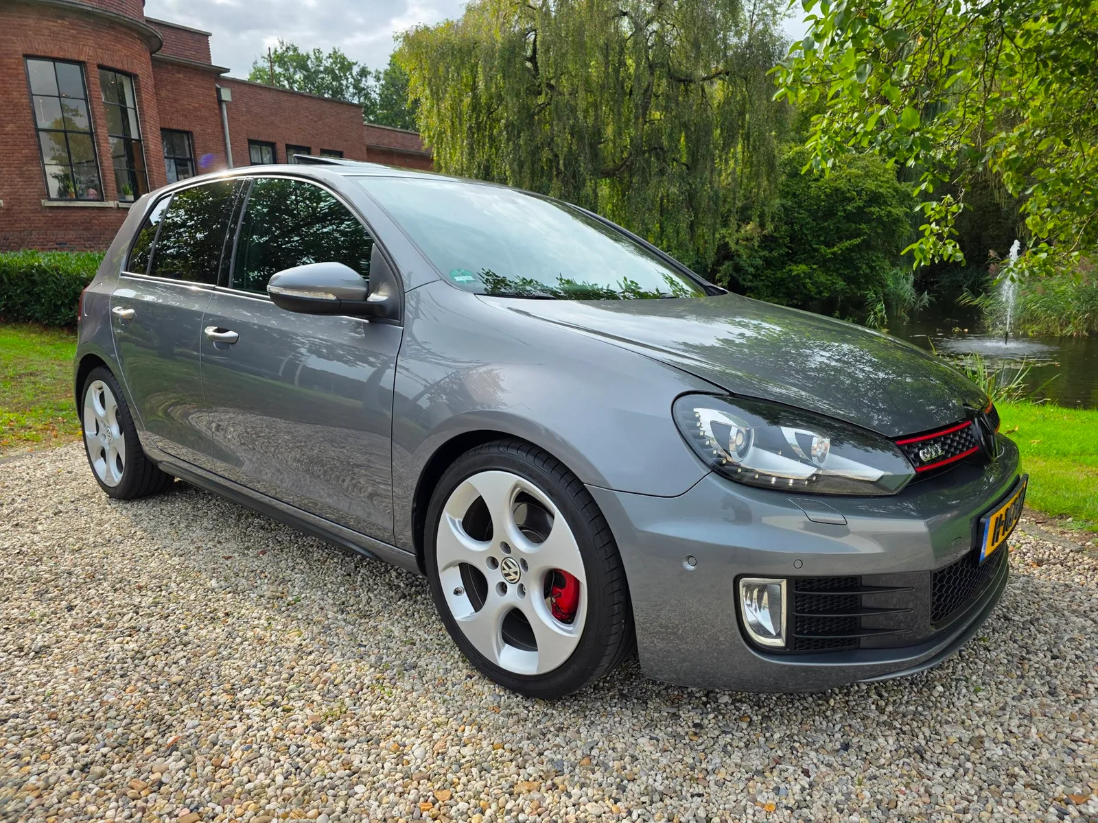 Volkswagen Golf (2011) — foto 1