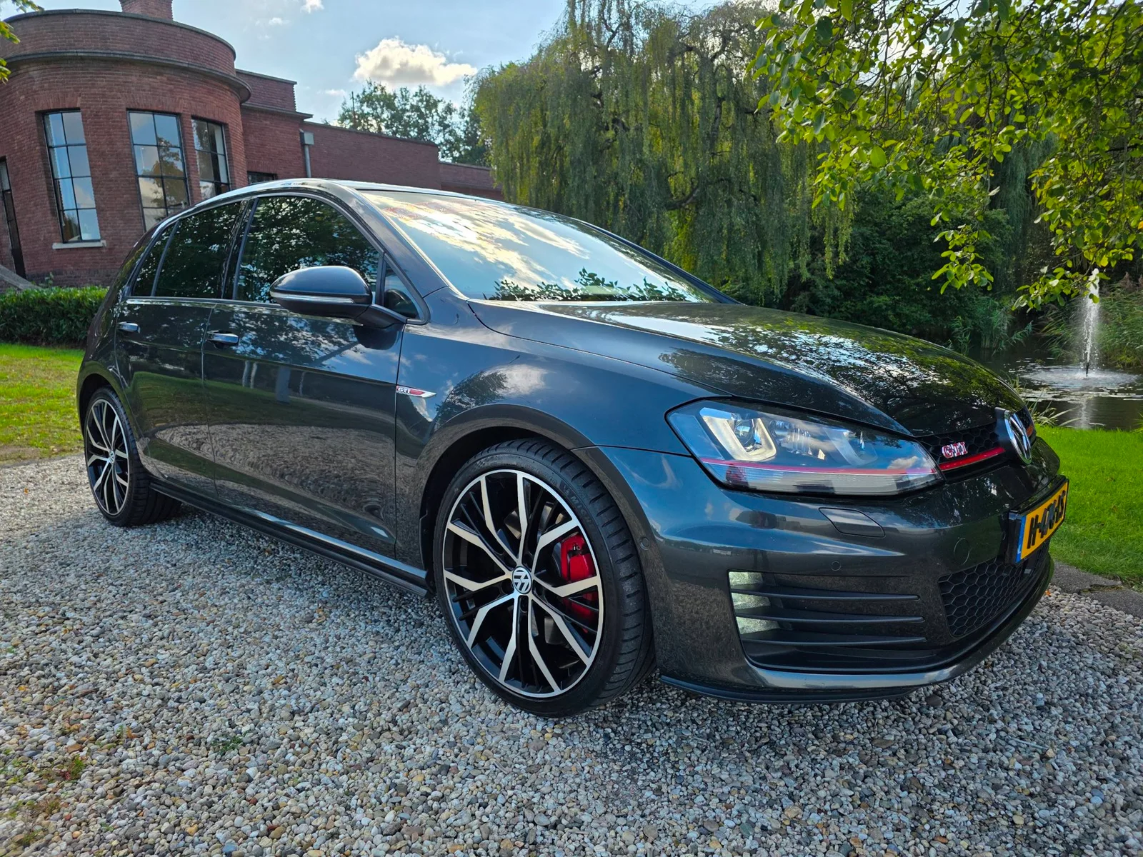 Volkswagen Golf (2015) — foto 1