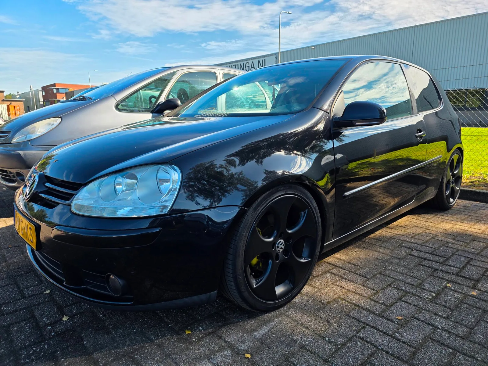 Volkswagen Golf (2005) — foto 1