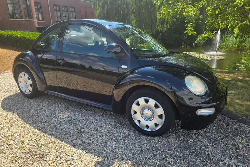 Volkswagen New Beetle (1999)