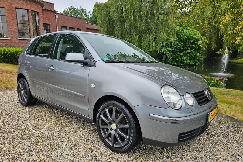 Volkswagen Polo (2005)