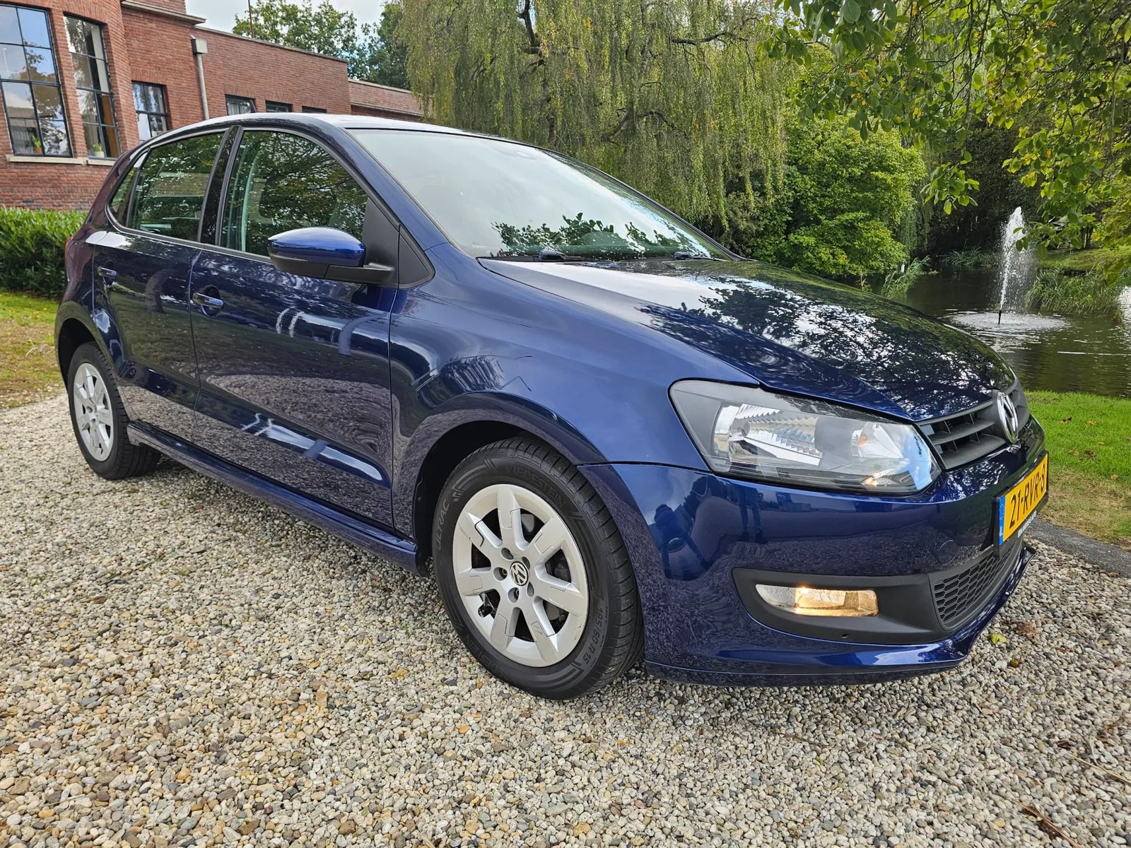 Volkswagen Polo (2011) — foto 1