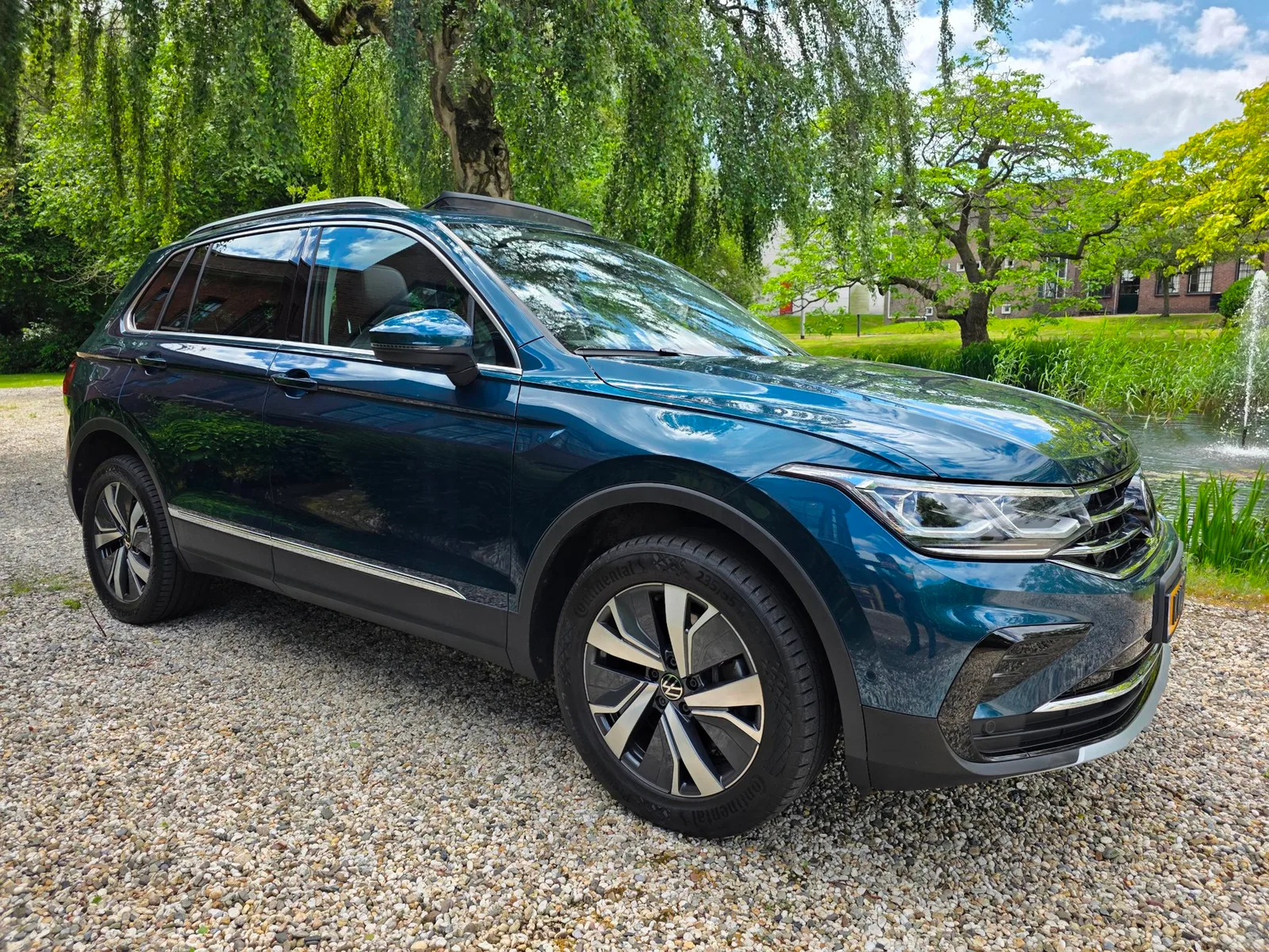 Volkswagen Tiguan (2023) — foto 1