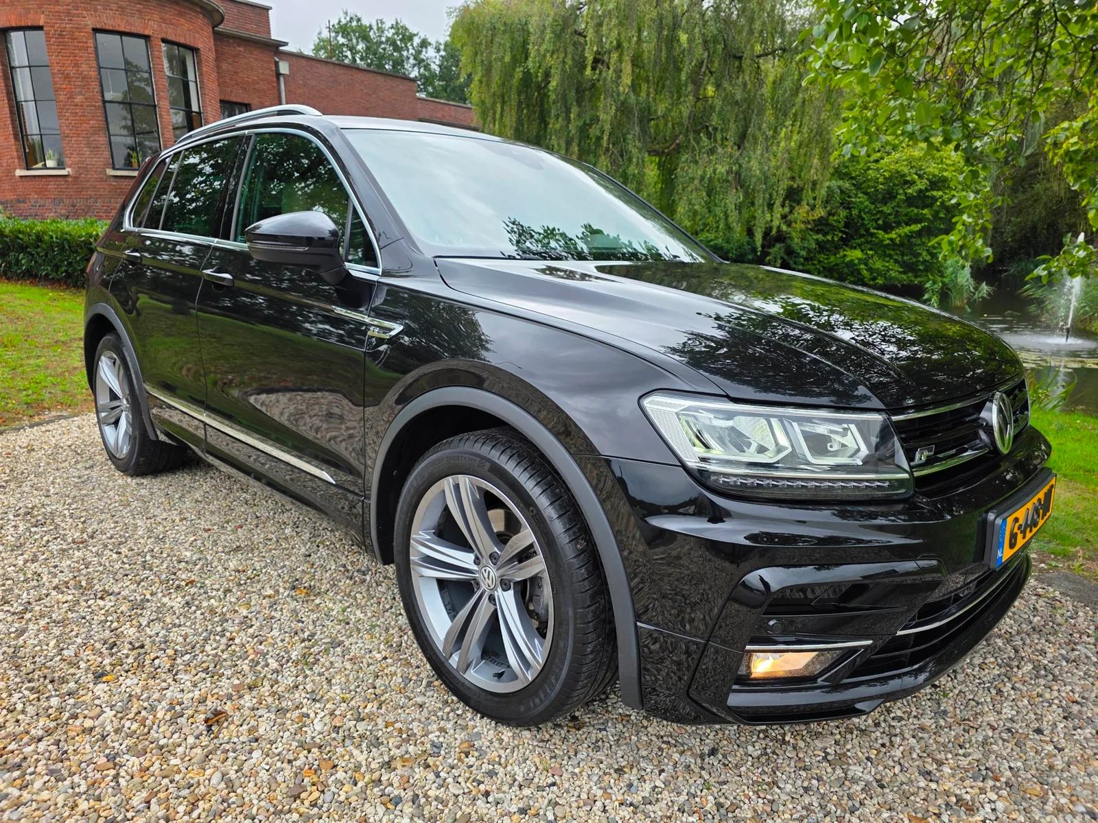 Volkswagen Tiguan (2019) — foto 1