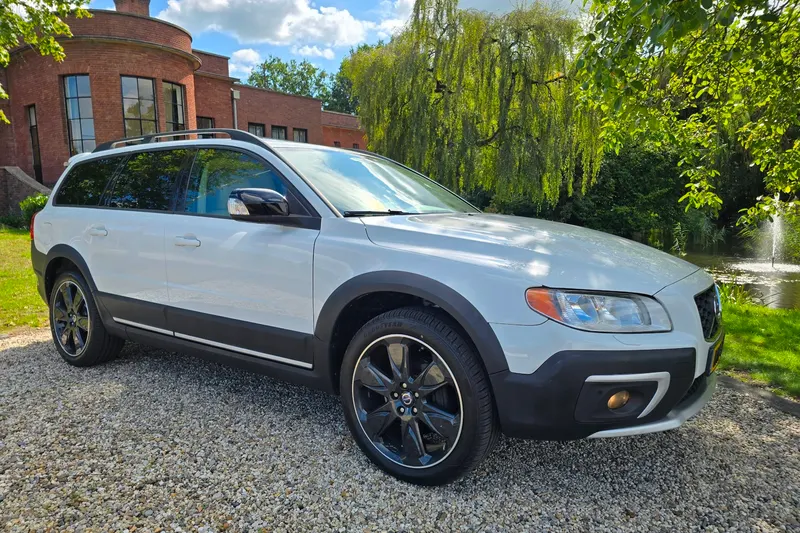 Volvo XC70 (2008)