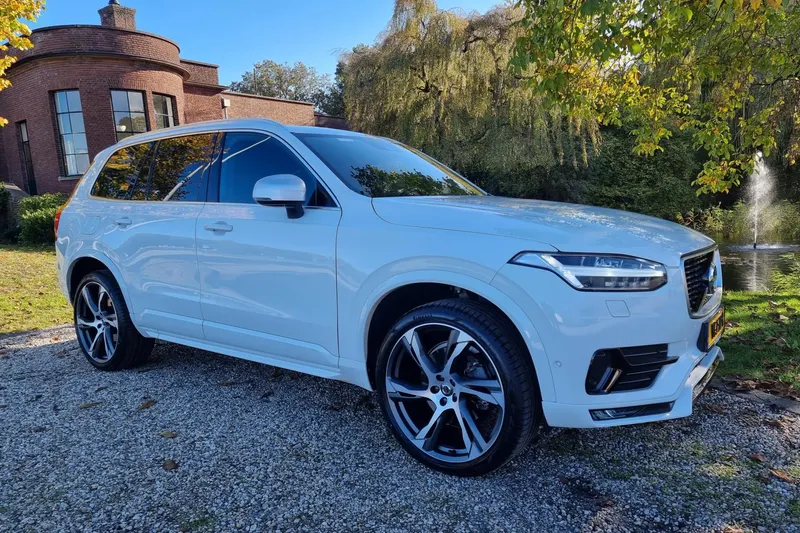Volvo XC90 (2016)