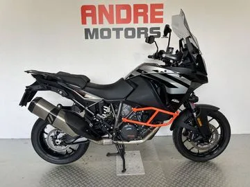 KTM 1290 Super Adventure (2019) — foto 1