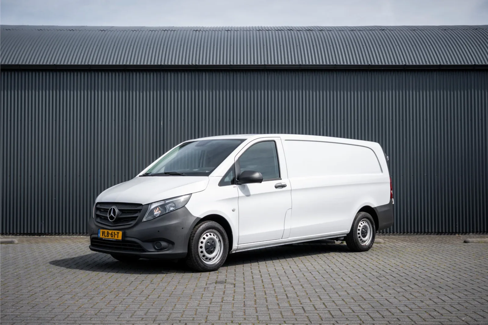 Mercedes-Benz Vito (2022) — foto 1