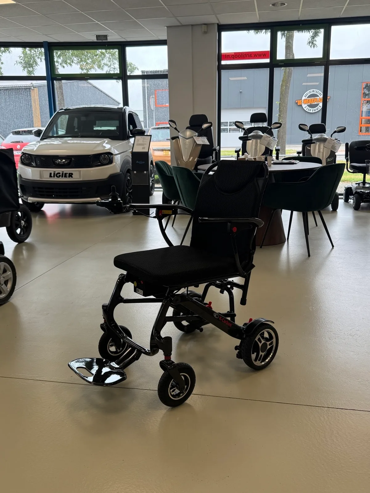 Kymco K-Carbon Rolstoel lichtgewicht Opvouwbare Rolstoel (0) — foto 1