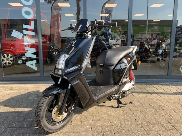 Lifan E3 Luxury Elektrische (2026) — foto 1