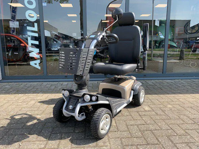 Travelux Supernova 4-wiel (2018) — foto 1