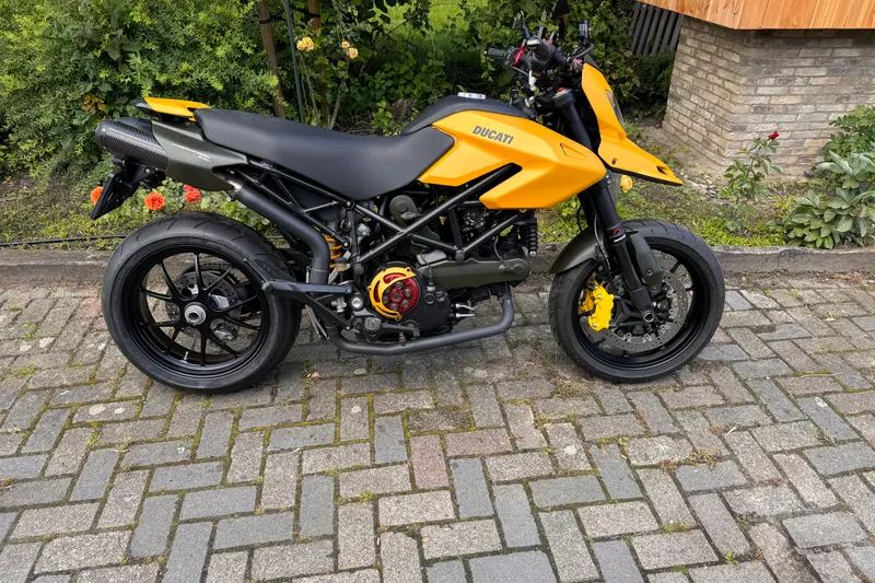 Ducati Hypermotard 1100S (2026)