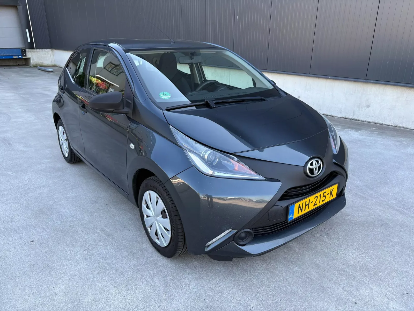 Toyota Aygo (2017) — foto 1