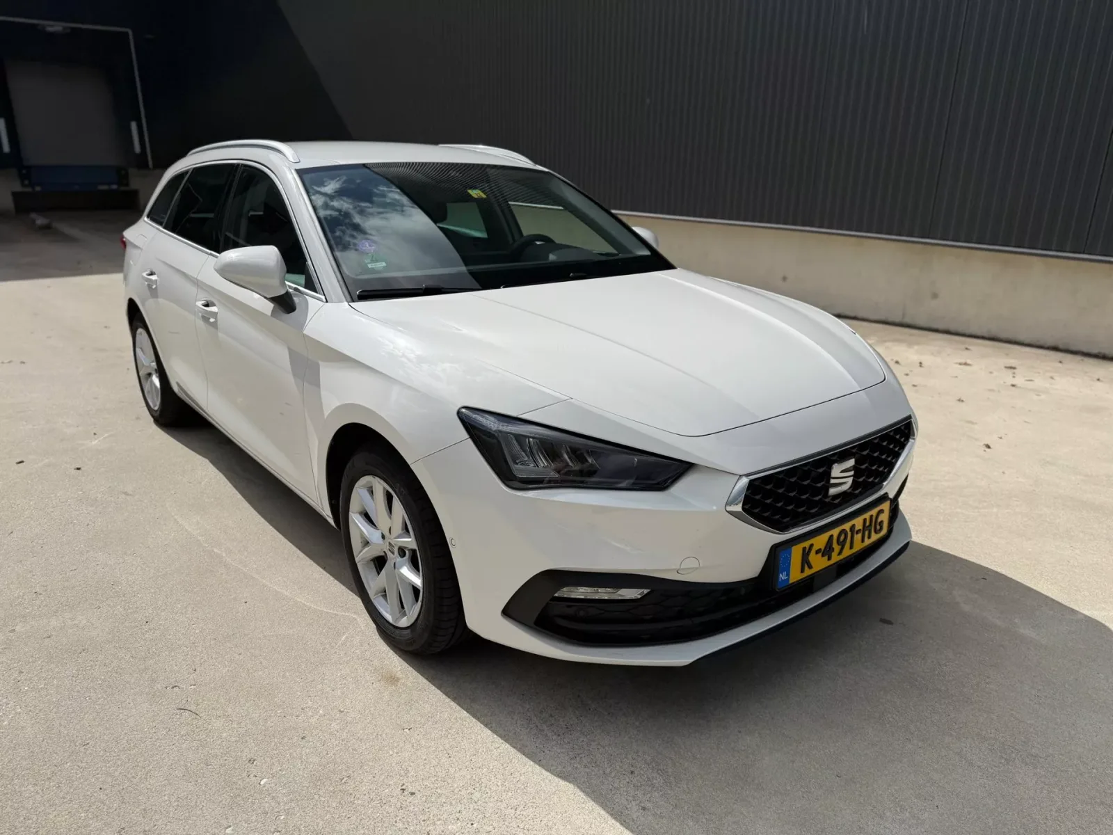 SEAT Leon Sportstourer (2021) — foto 1