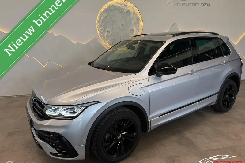 Volkswagen Tiguan (2022)