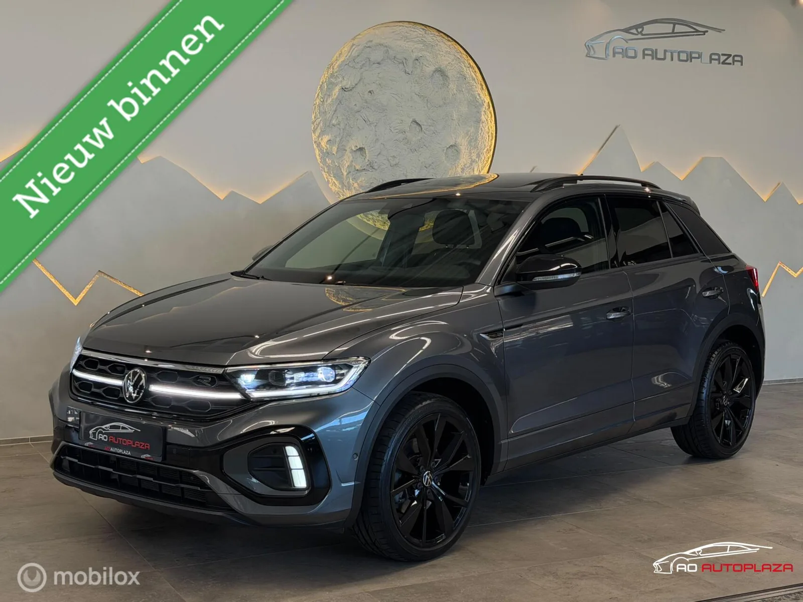 Volkswagen T-Roc (2022) — foto 1