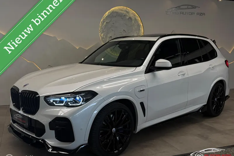 BMW X5 (2022)