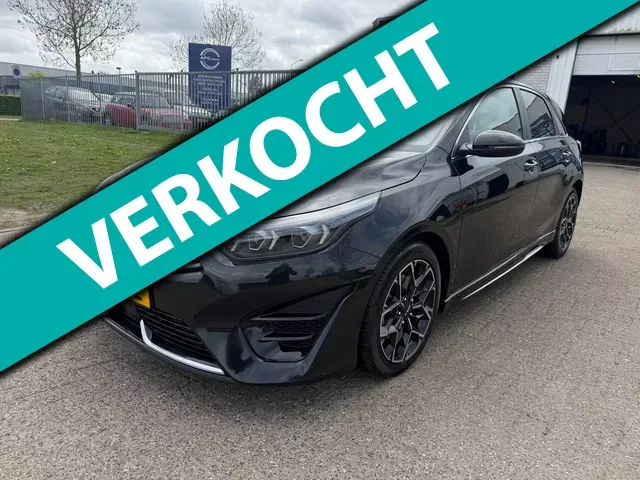 Kia Ceed (2023) — foto 1