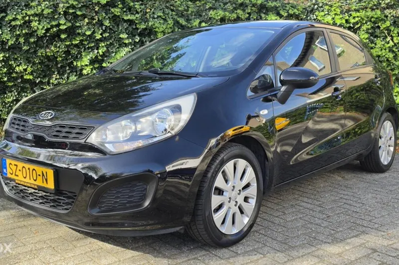 Kia Rio (2012)