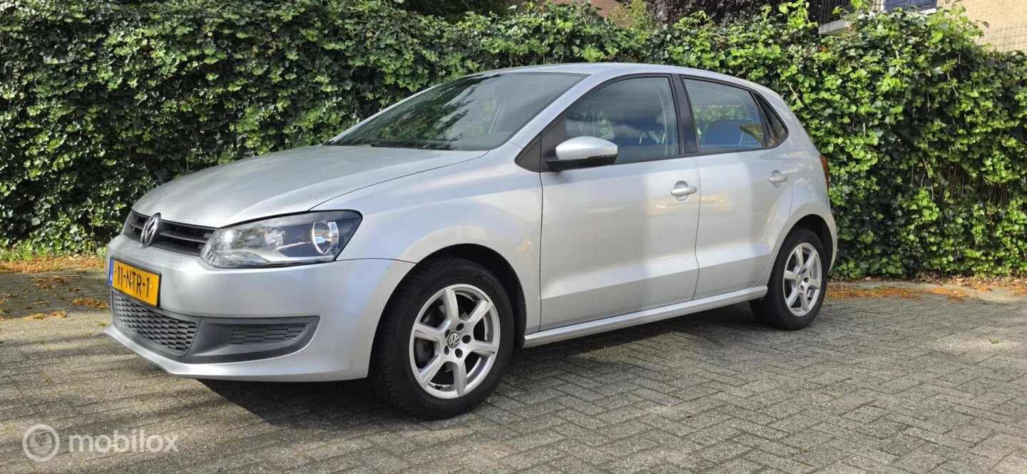 Volkswagen Polo (2010) — foto 1