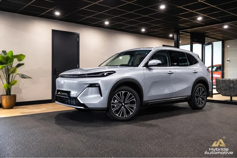 Geely Starray EM-i (2026)
