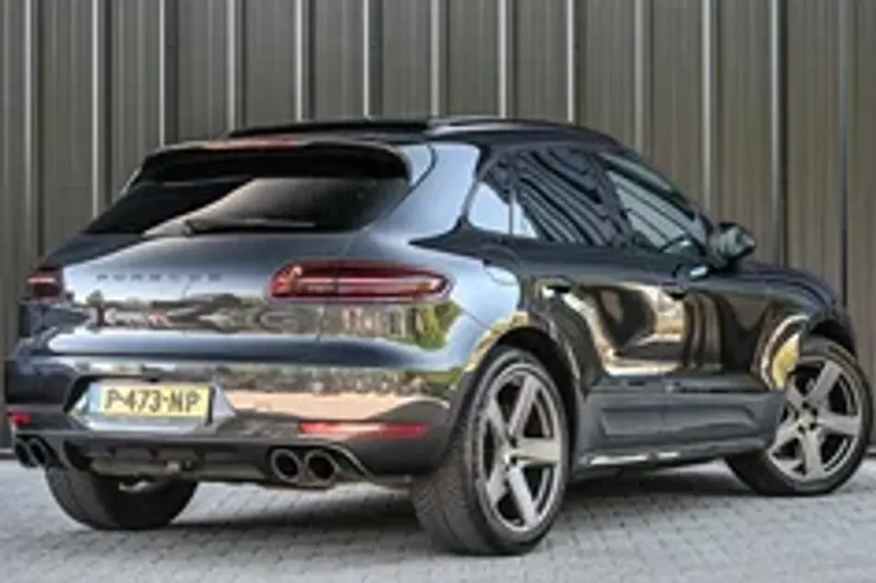 Porsche Macan (2018)