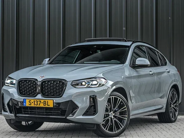 BMW X4 (2023) — foto 1