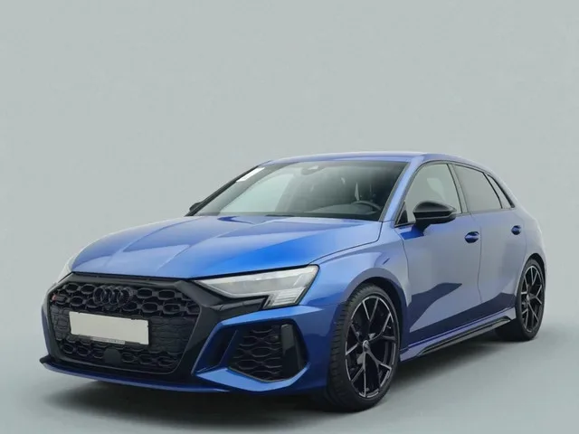Audi A3 (2024) — foto 1