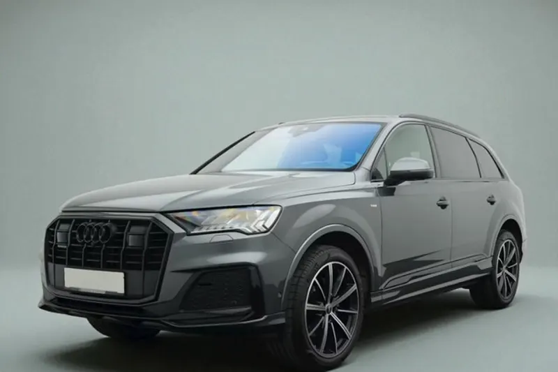 Audi Q7 (2023)