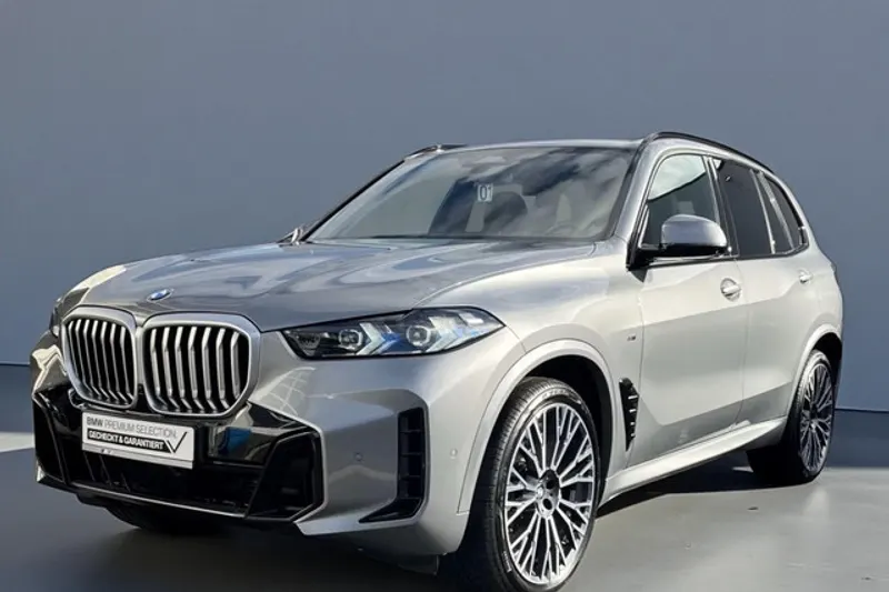 BMW X5 (2024)