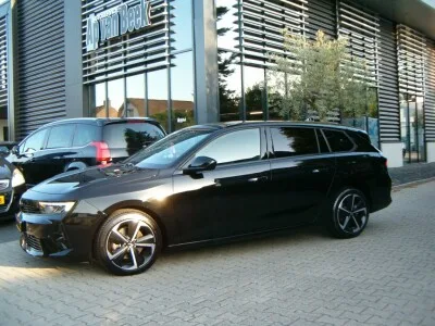 Opel Astra (2025) — foto 1