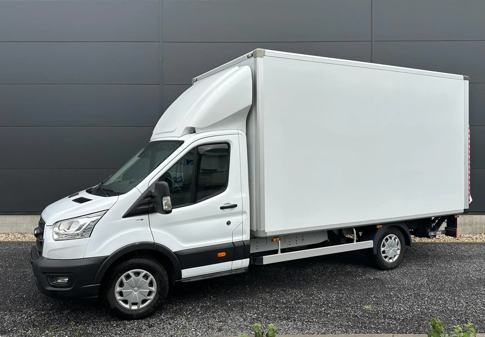 Ford Transit (2022) — foto 1