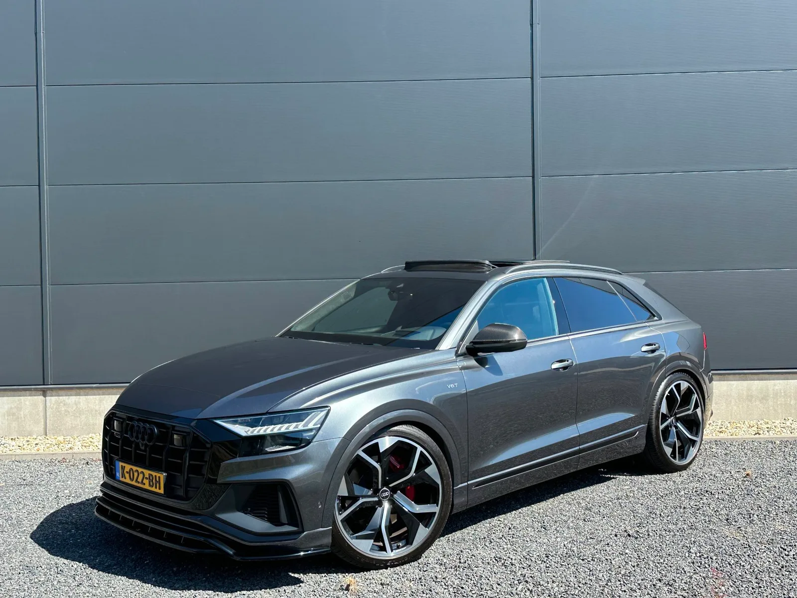 Audi SQ8 (2020) — foto 1