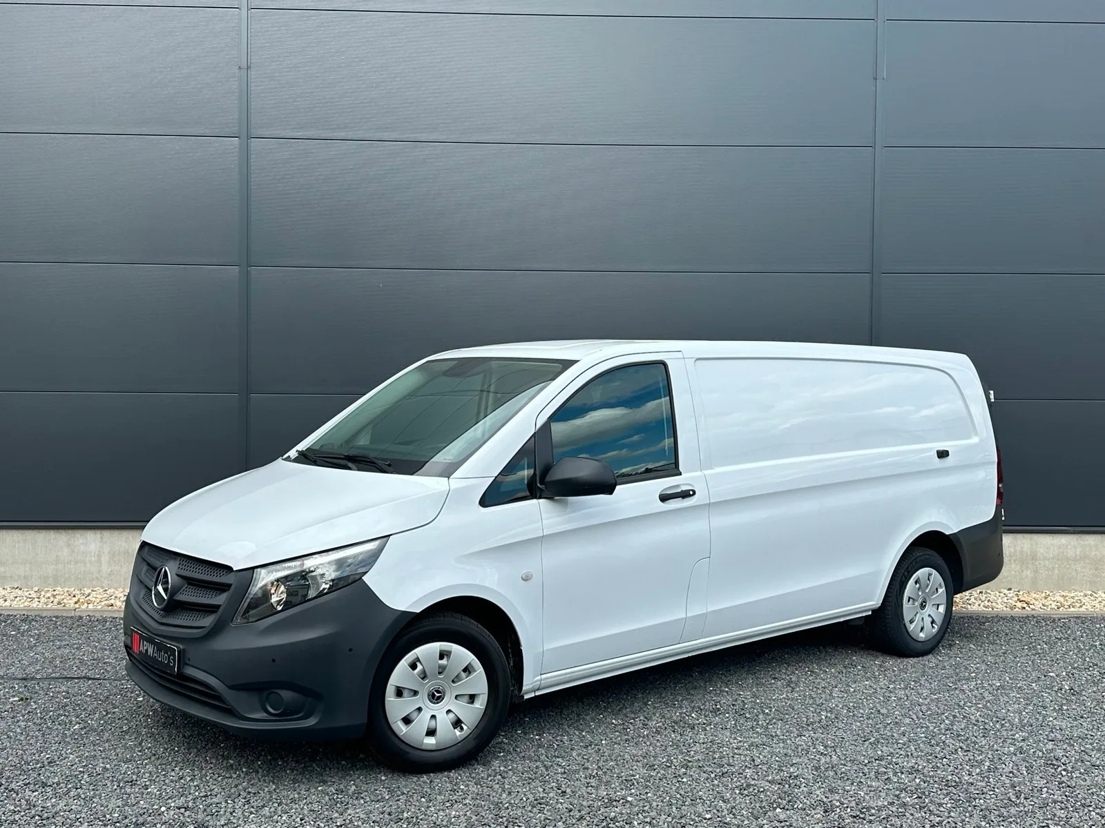 Mercedes-Benz Vito (2024) — foto 1