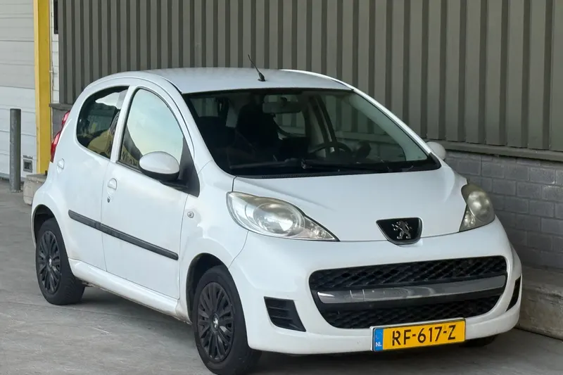 Peugeot 107 (2011)