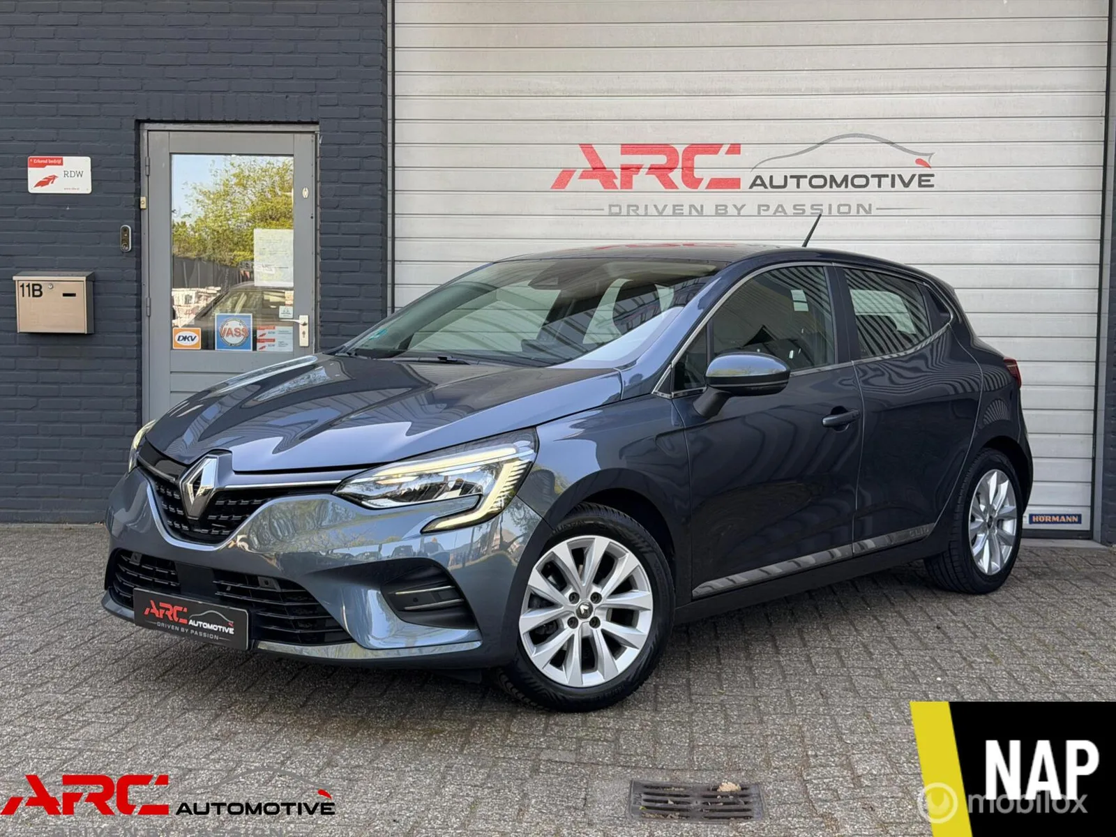 Renault Clio (2019) — foto 1