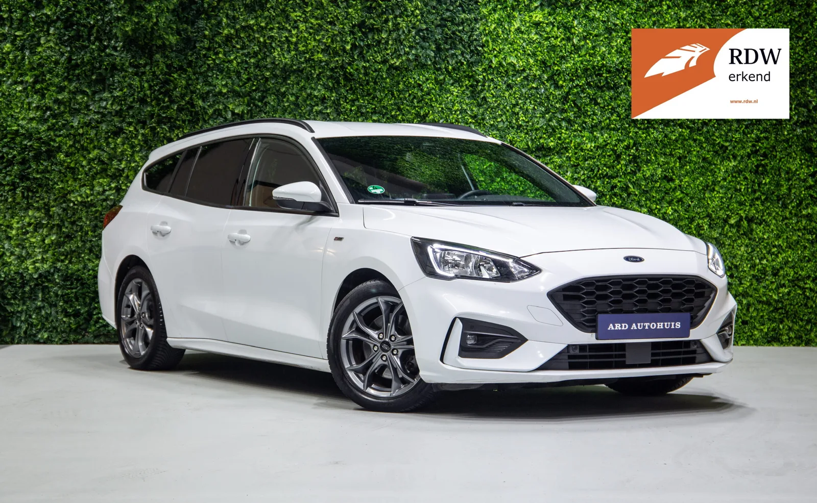 Ford Focus (2019) — foto 1