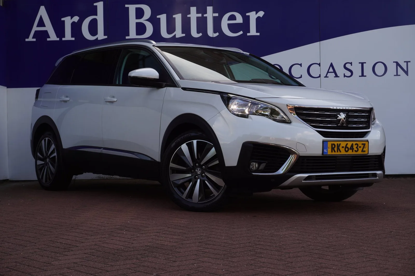 Peugeot 5008 (2018) — foto 1