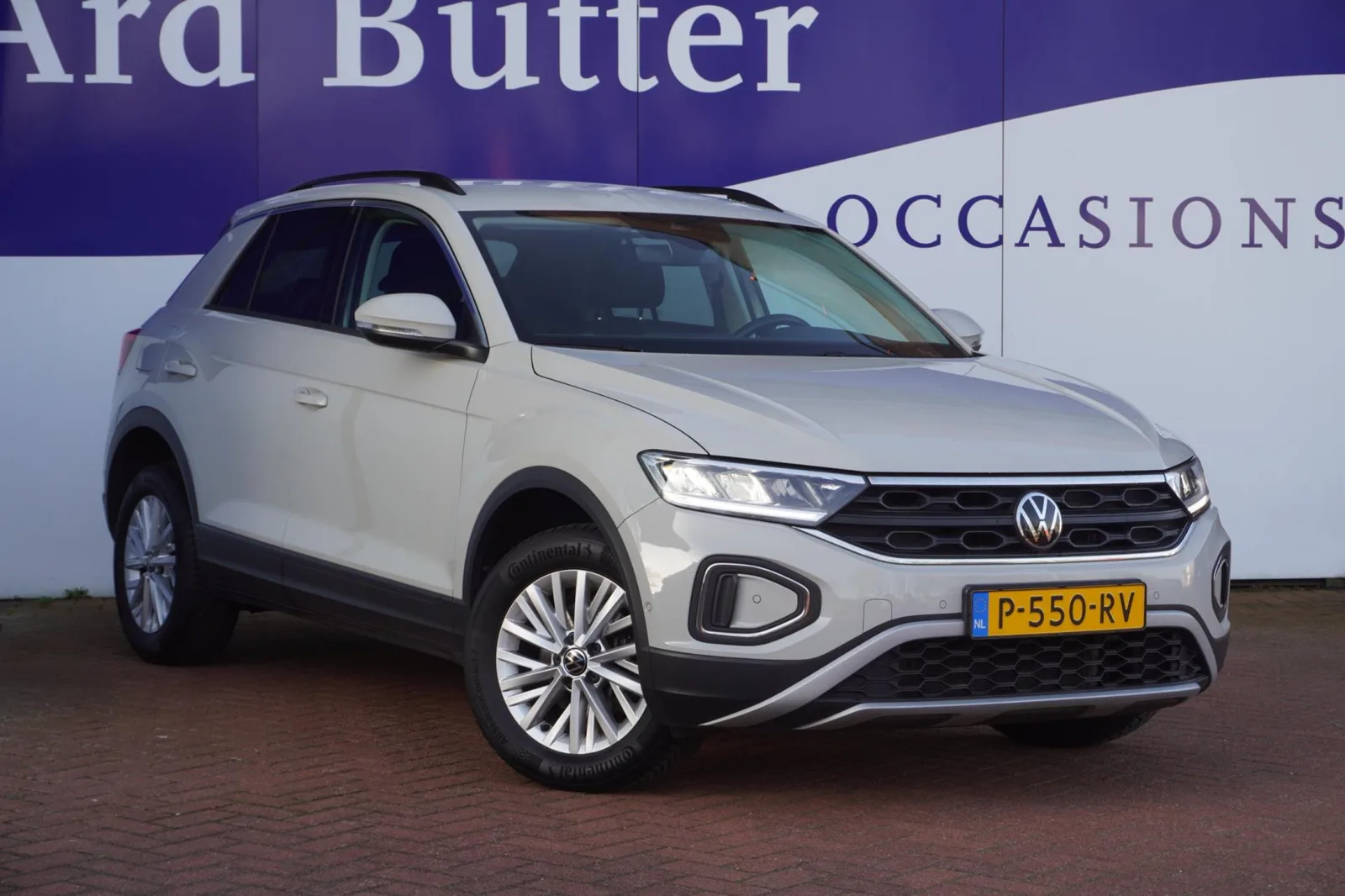 Volkswagen T-Roc (2022) — foto 1