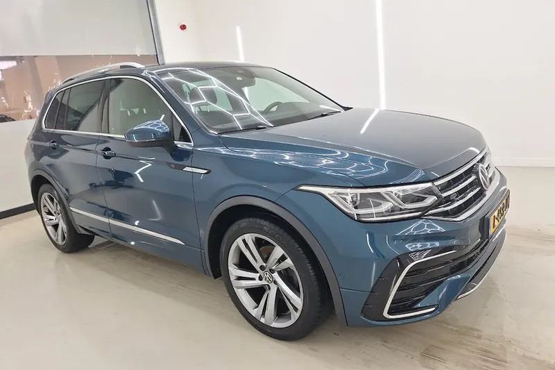 Volkswagen Tiguan (2021)