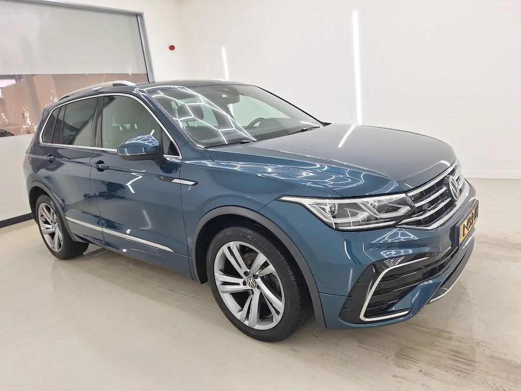 Volkswagen Tiguan (2021) — foto 1
