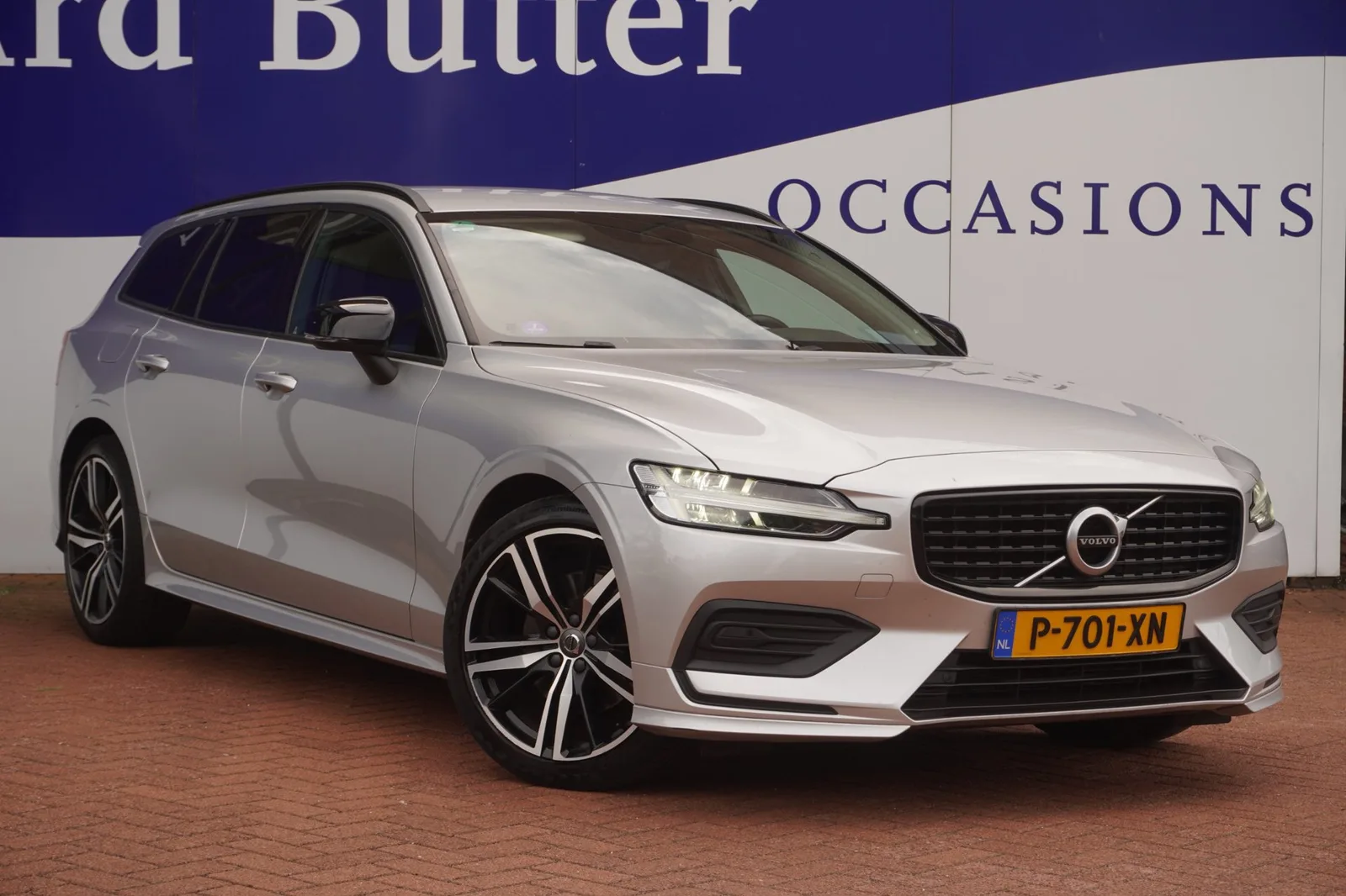 Volvo V60 (2022) — foto 1